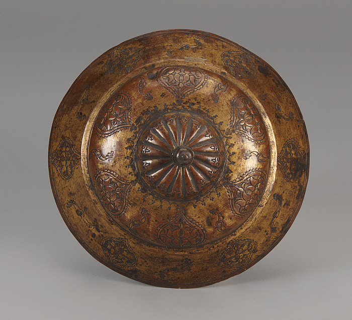 Pair of Covered Dishes Slider Image 9